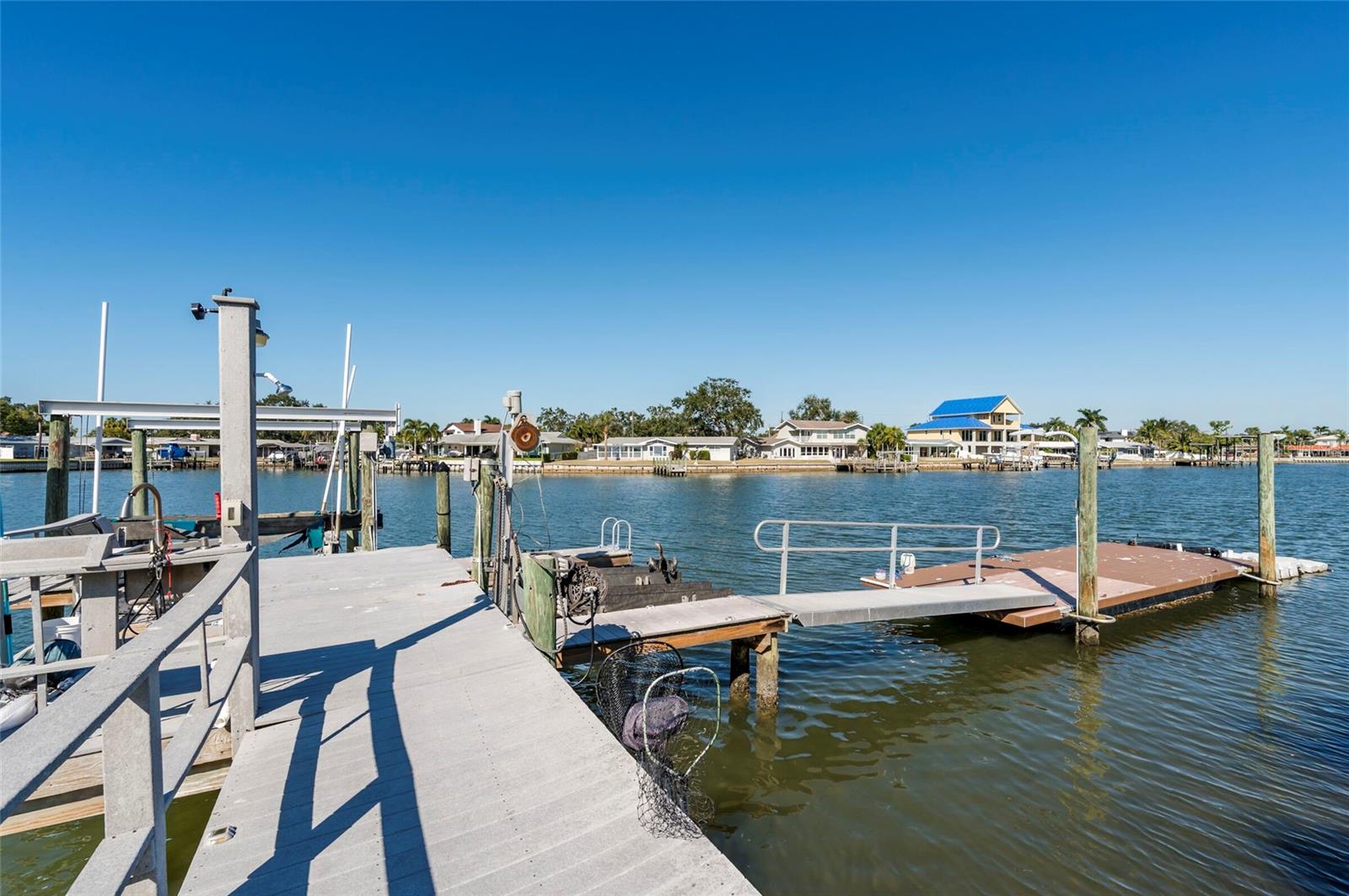 CARLTON ESTATES - Residential