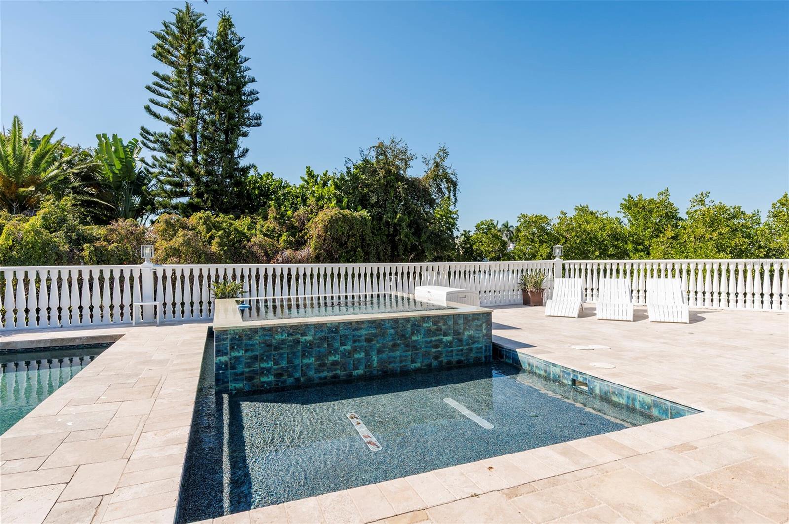 CARLTON ESTATES - Residential