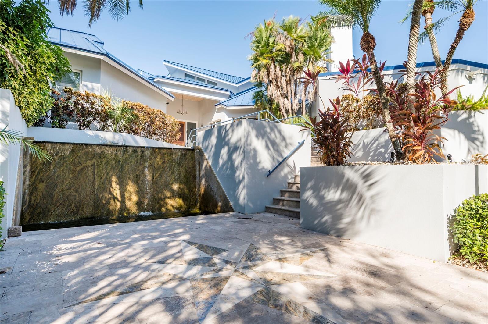 CARLTON ESTATES - Residential