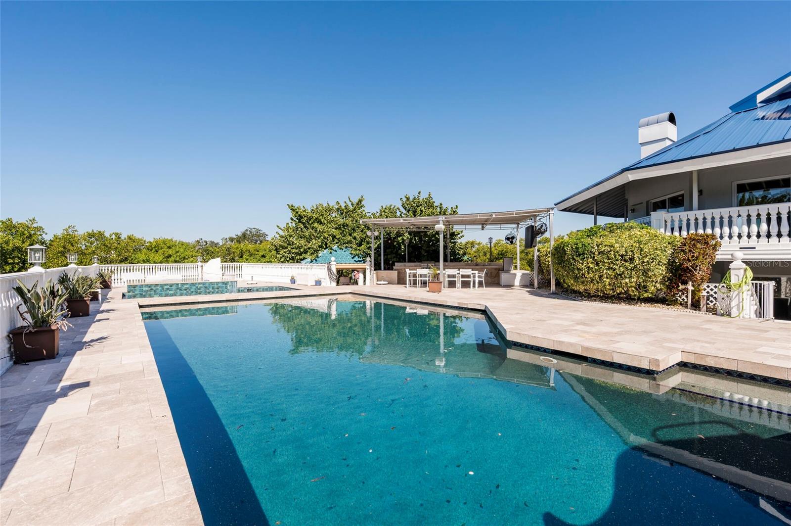 CARLTON ESTATES - Residential