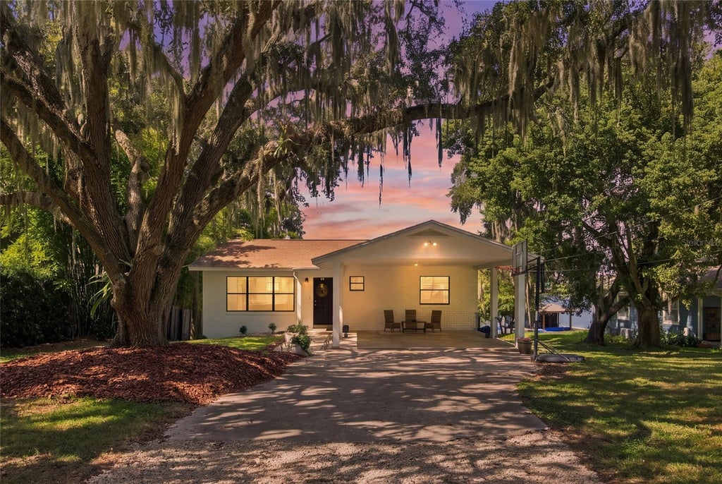 Photo of 38 Live Oak Road, Winter Garden, FL 34787 (MLS # O6438736)