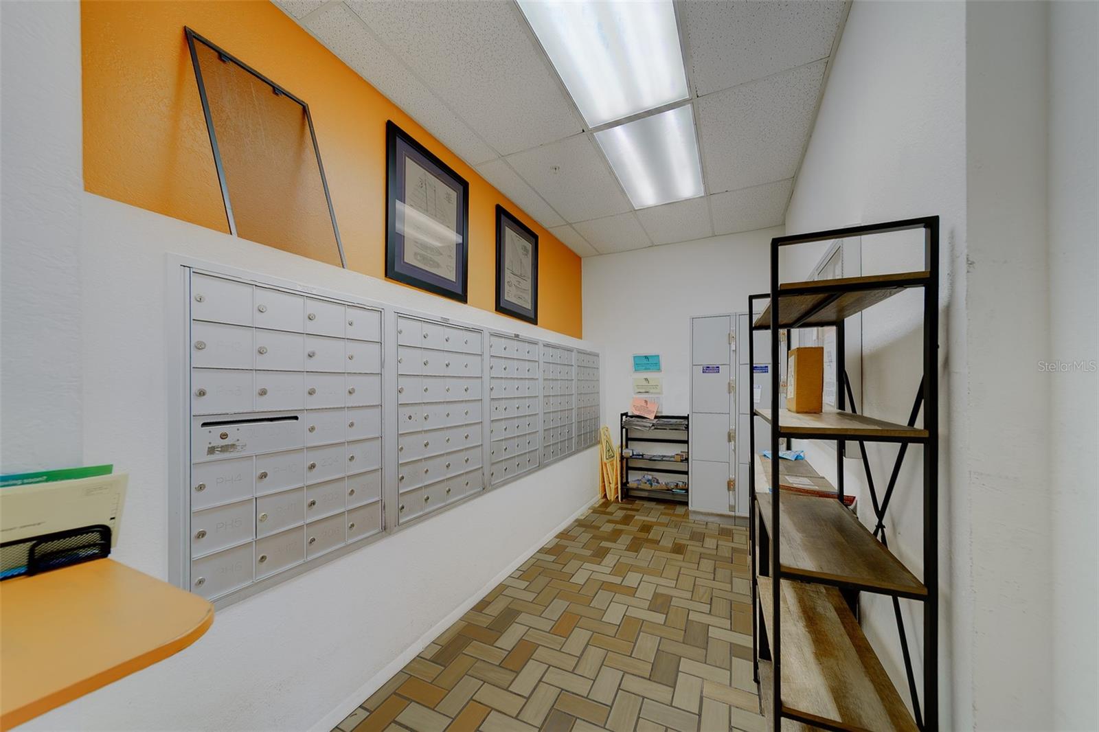 DOLPHIN COVE CLEARWATER - Residential