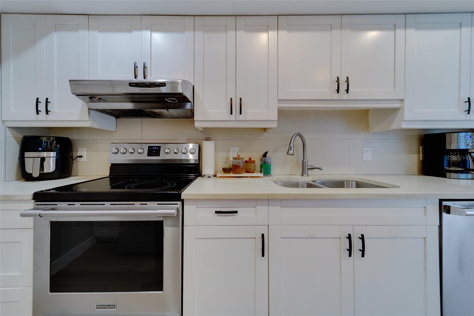 DOLPHIN COVE CLEARWATER - Residential