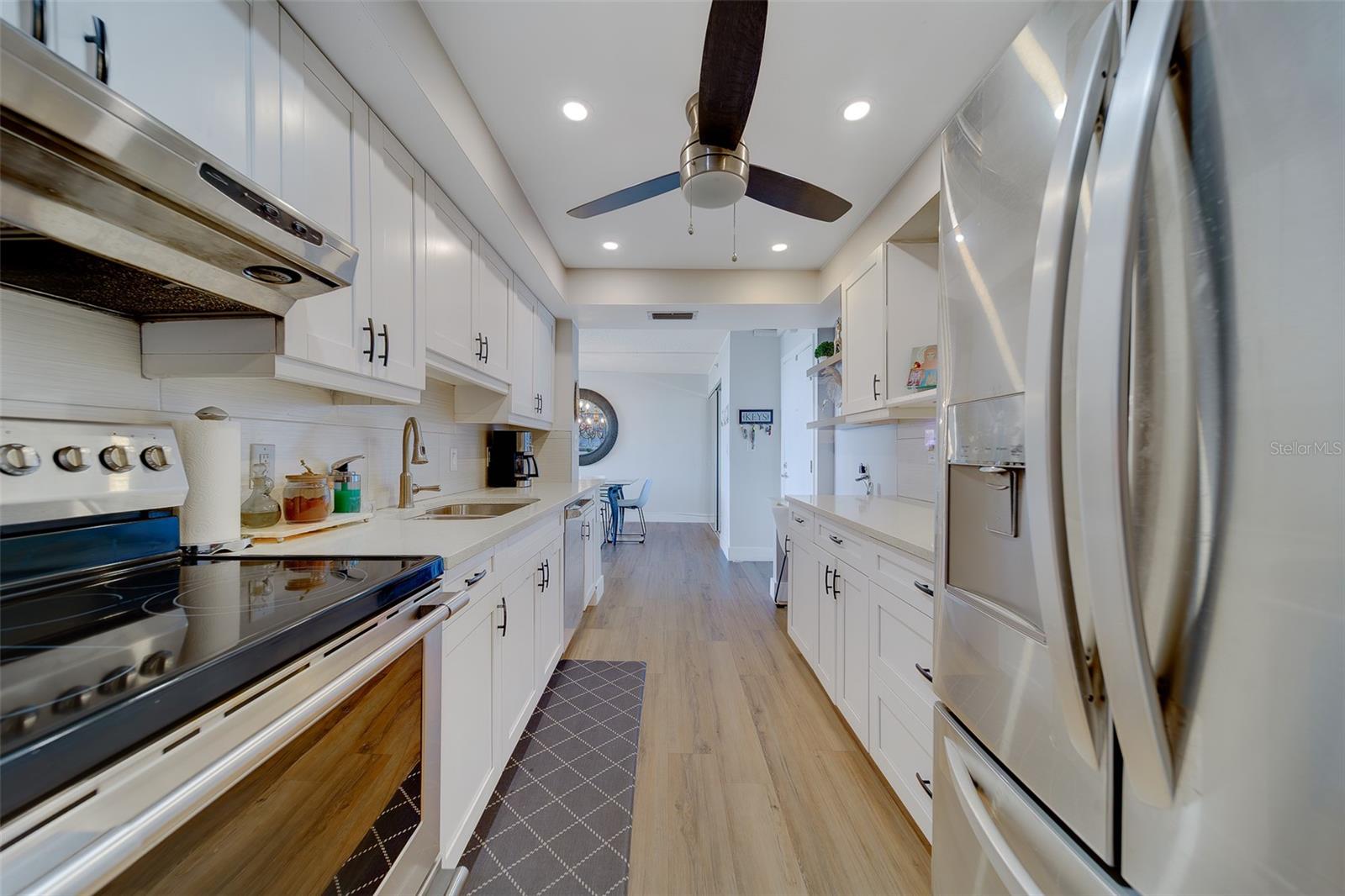 DOLPHIN COVE CLEARWATER - Residential