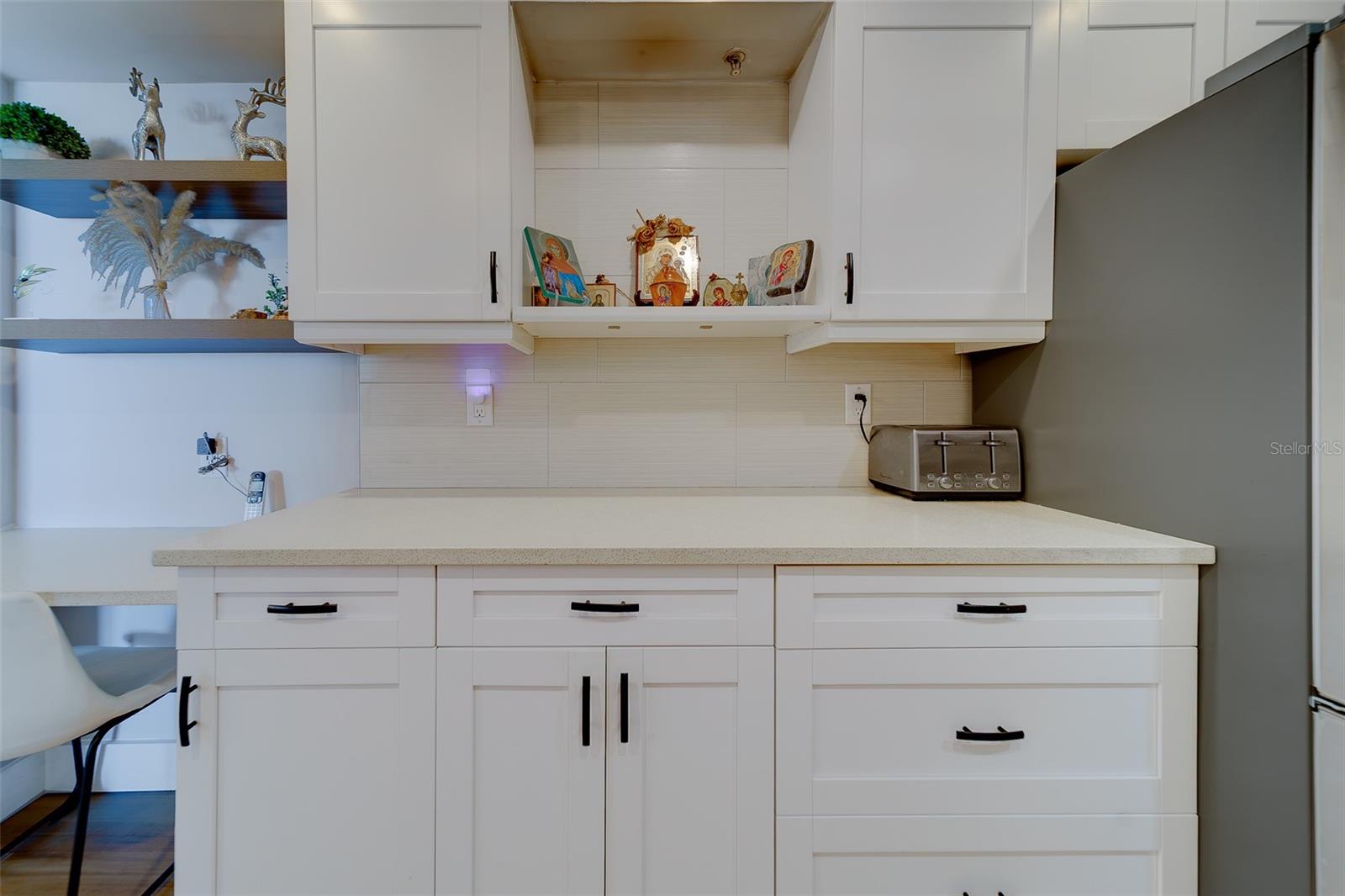 DOLPHIN COVE CLEARWATER - Residential