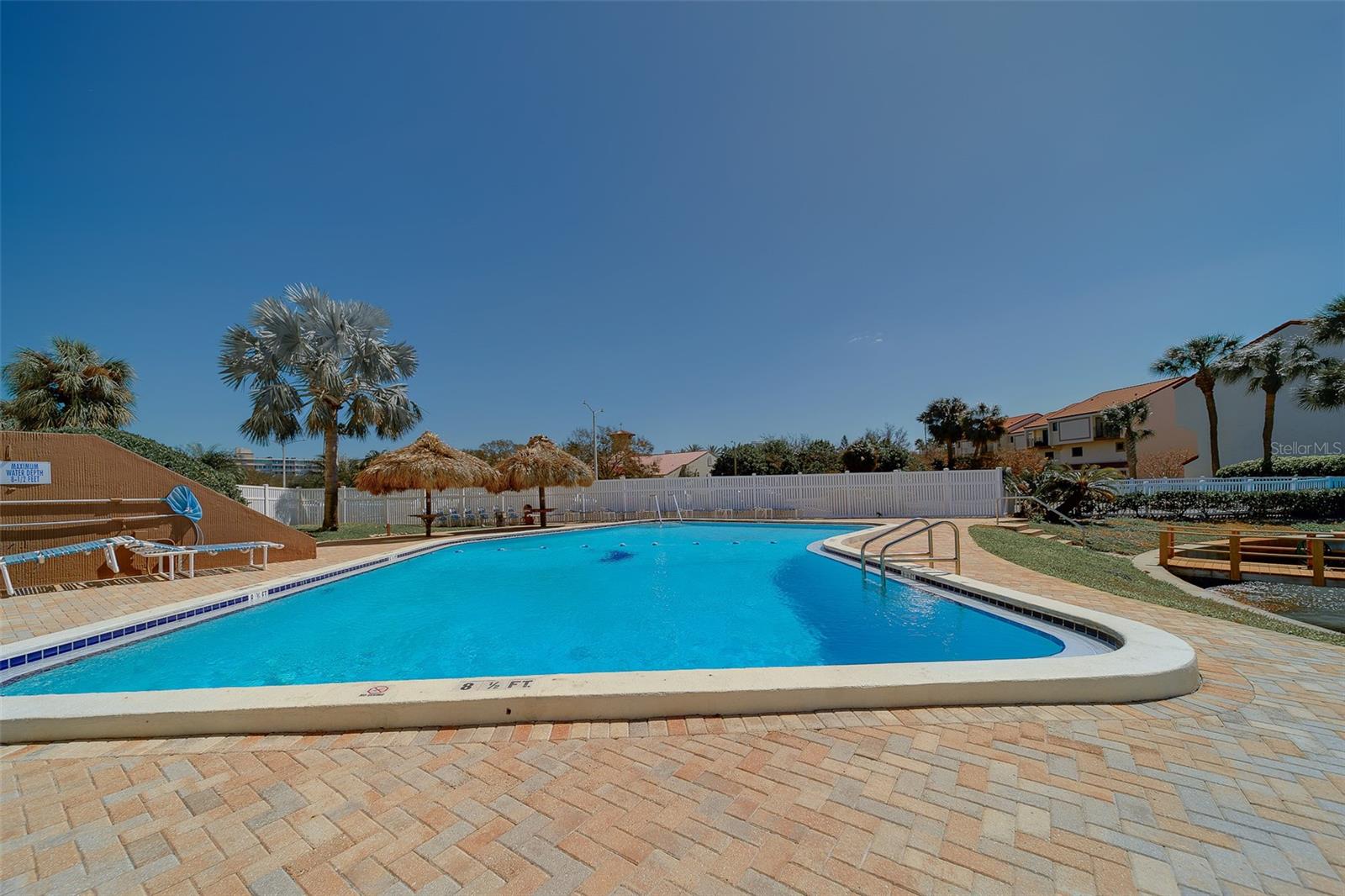 DOLPHIN COVE CLEARWATER - Residential