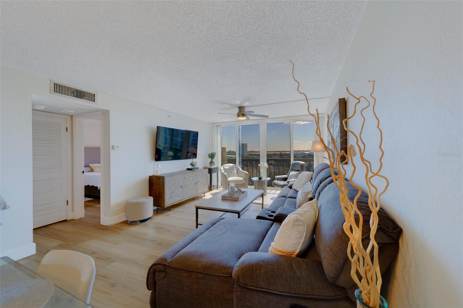 DOLPHIN COVE CLEARWATER - Residential