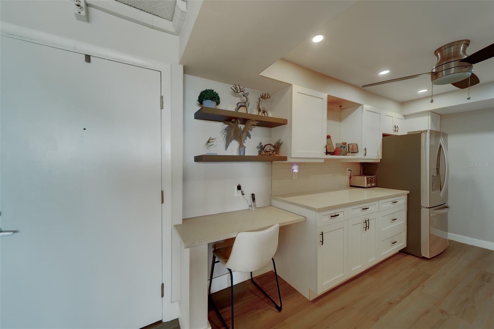 DOLPHIN COVE CLEARWATER - Residential