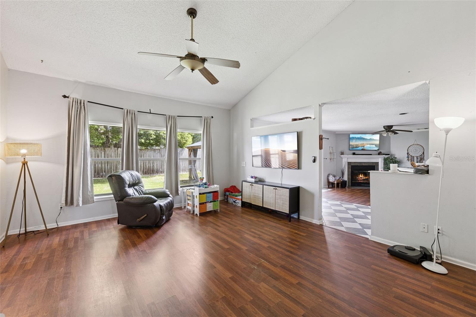 1513 OBERLIN TERRACE