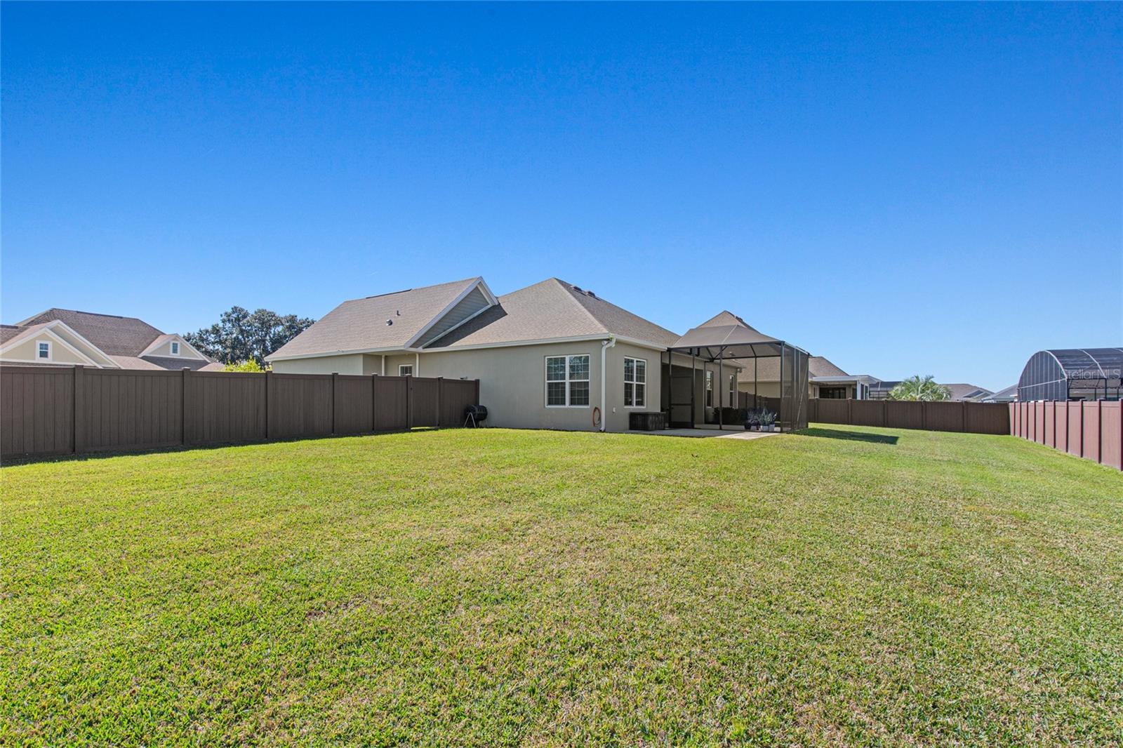 OXFORD OAKS - Residential