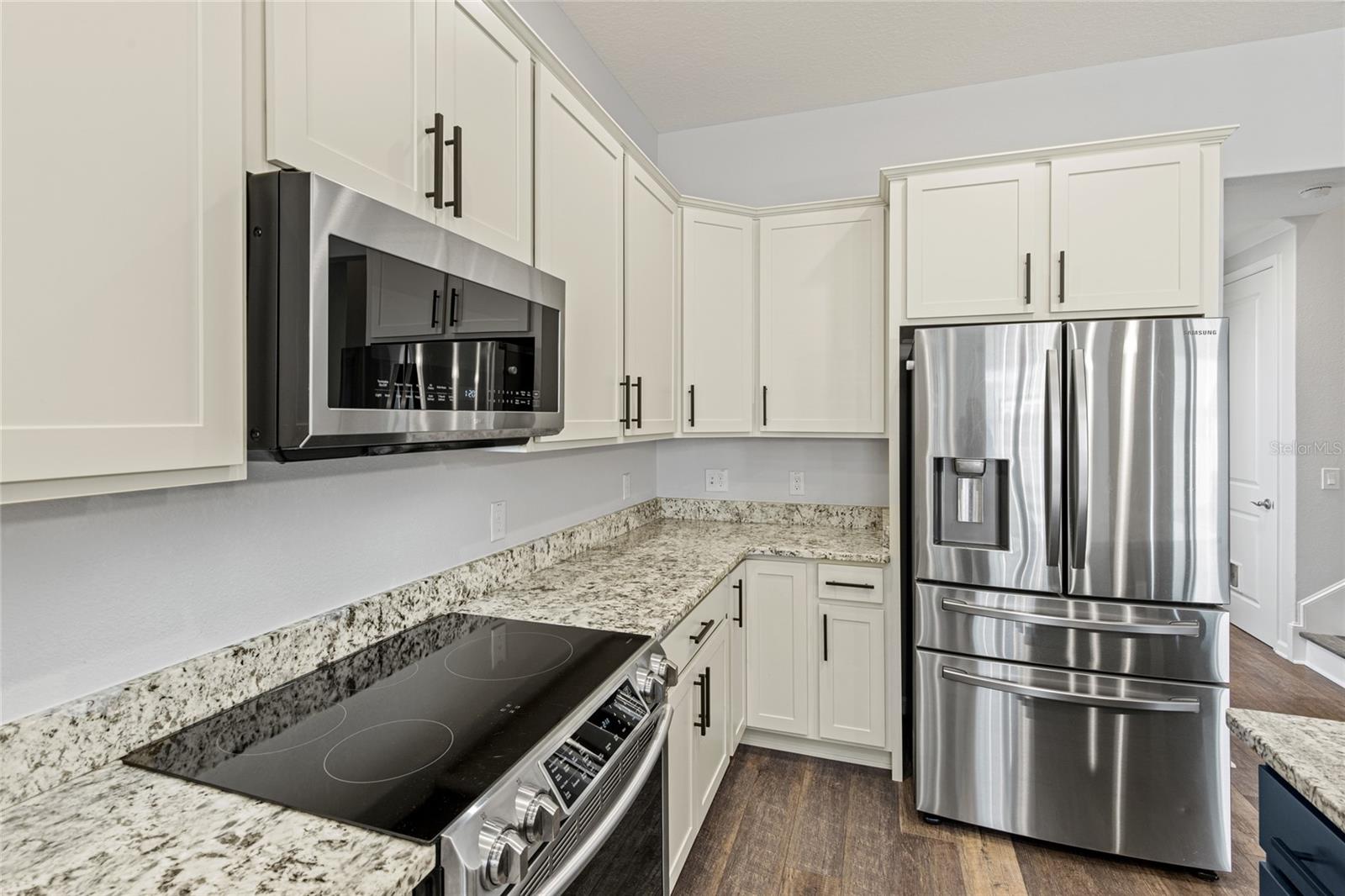 OXFORD OAKS - Residential