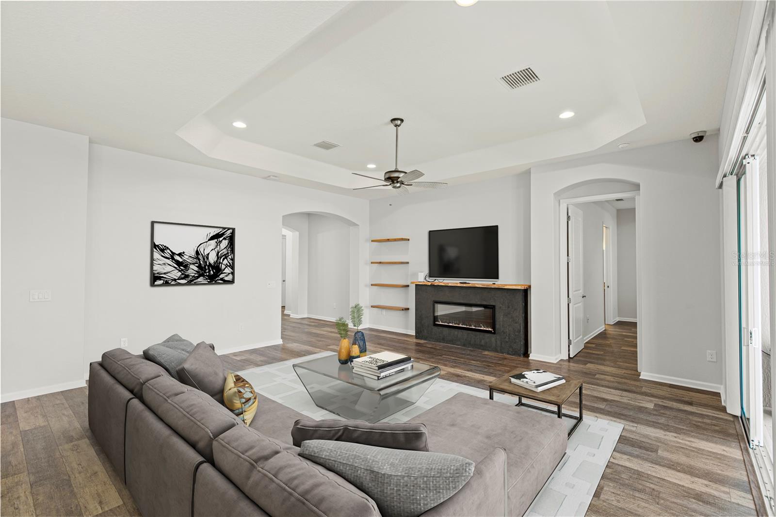 OXFORD OAKS - Residential