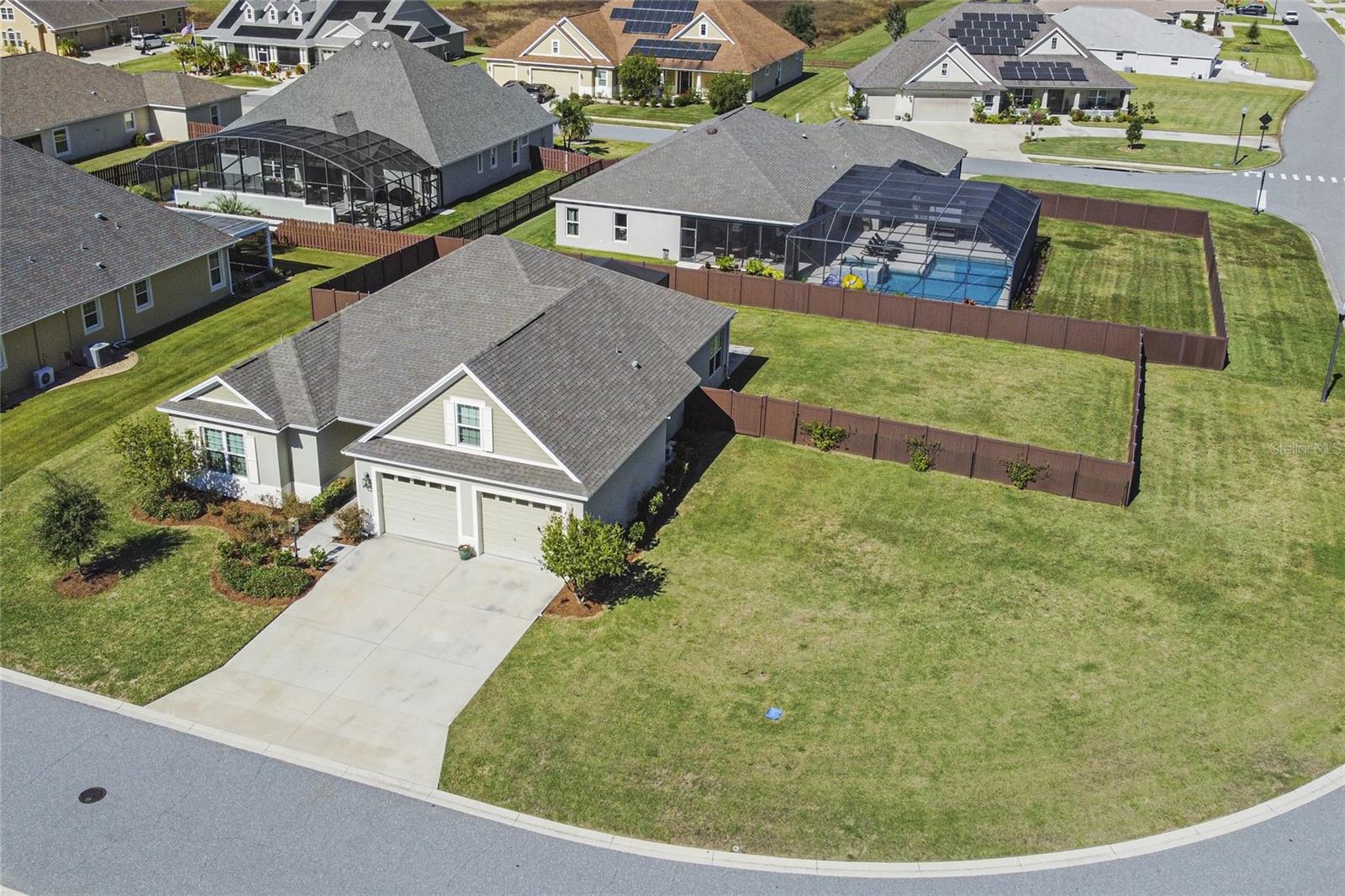 OXFORD OAKS - Residential