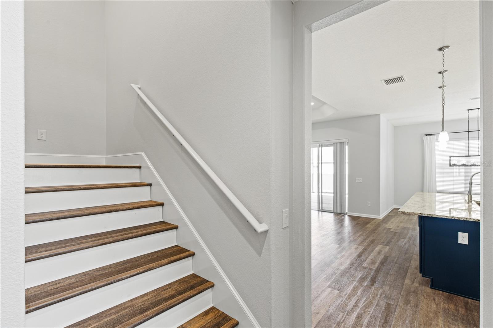 OXFORD OAKS - Residential