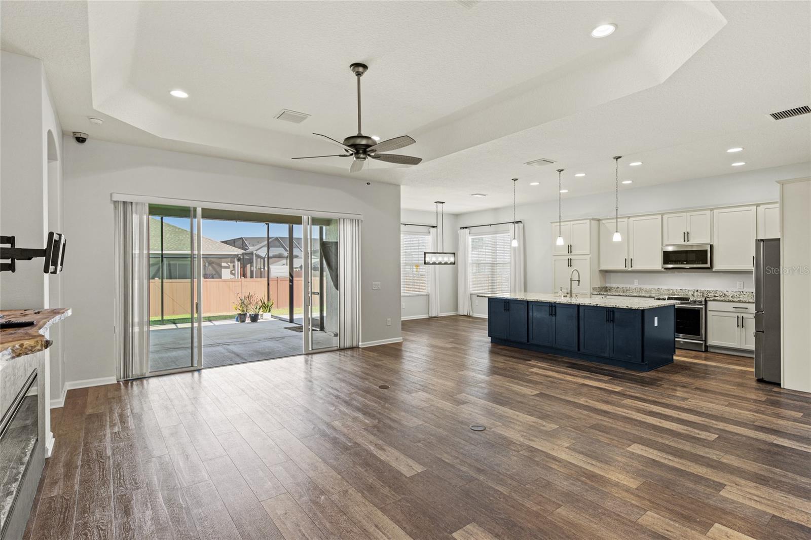 OXFORD OAKS - Residential