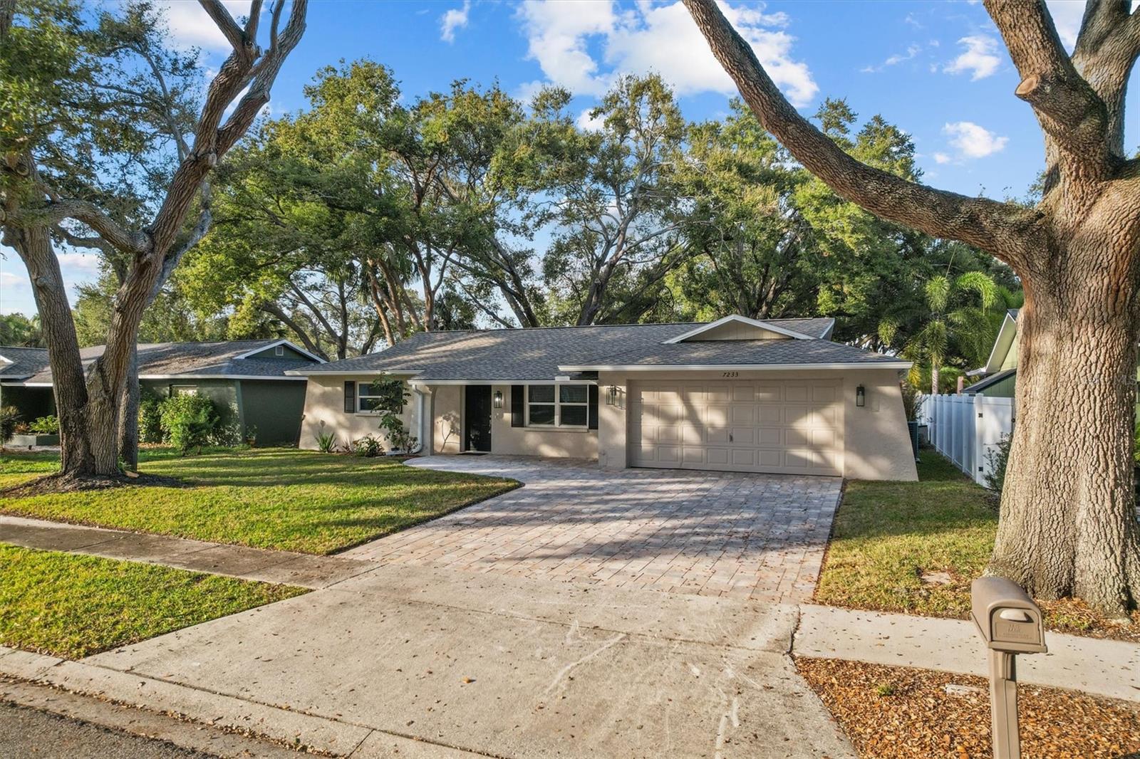 BONNIE BAY COUNTRY CLUB ESTATES-PHASE 5 - Residential