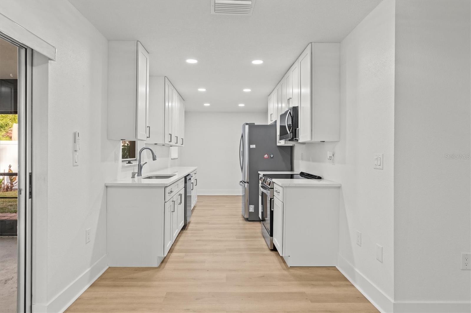 BONNIE BAY COUNTRY CLUB ESTATES-PHASE 5 - Residential