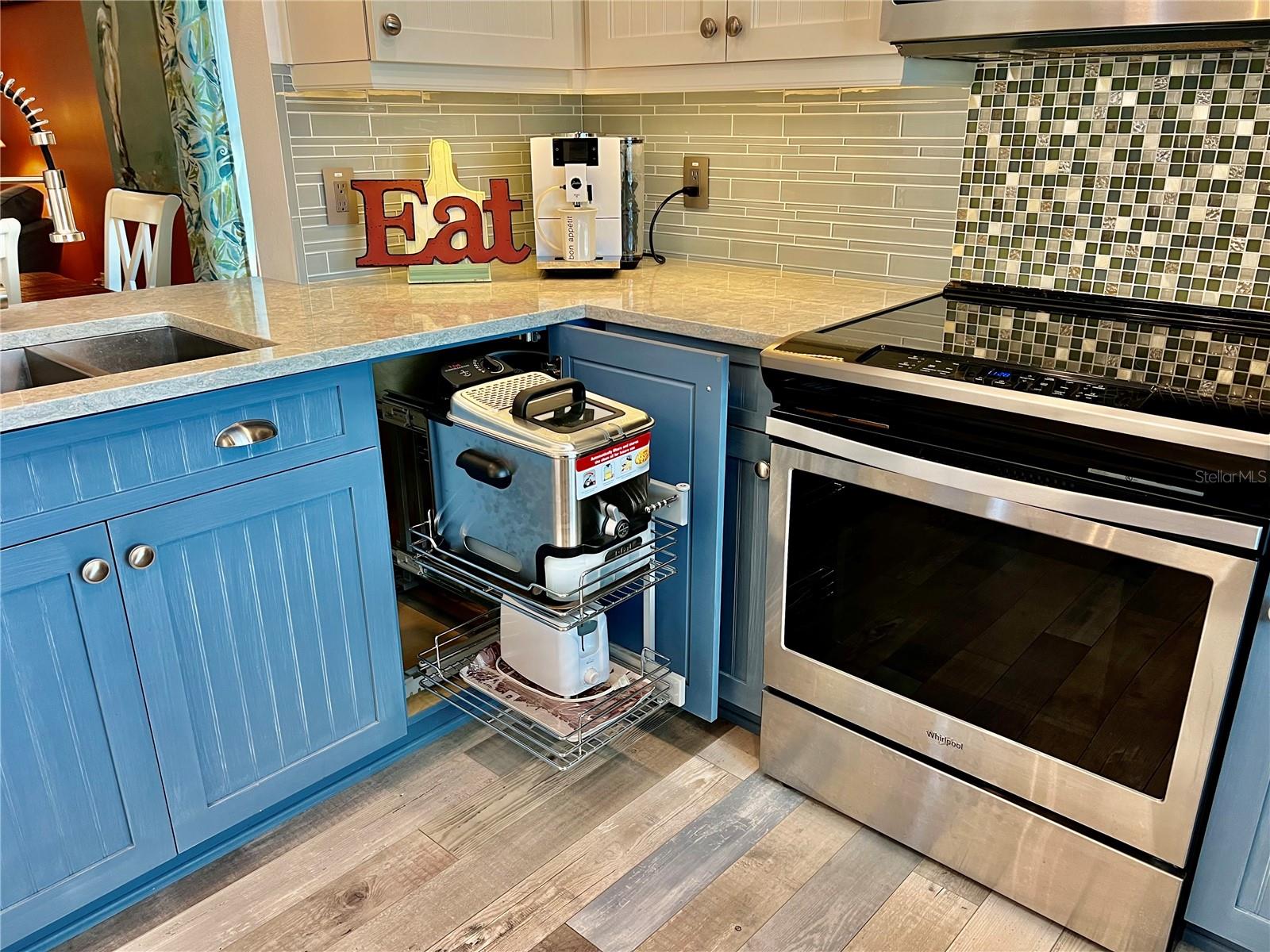 FOREST PARK CONDO - Residential