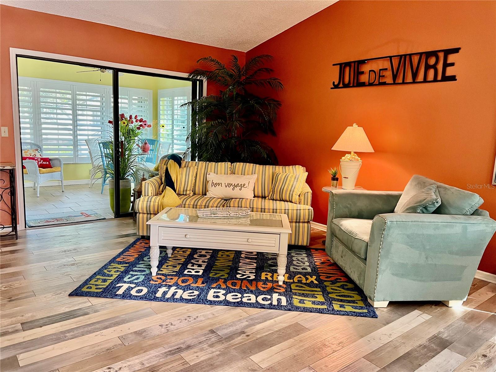 FOREST PARK CONDO - Residential