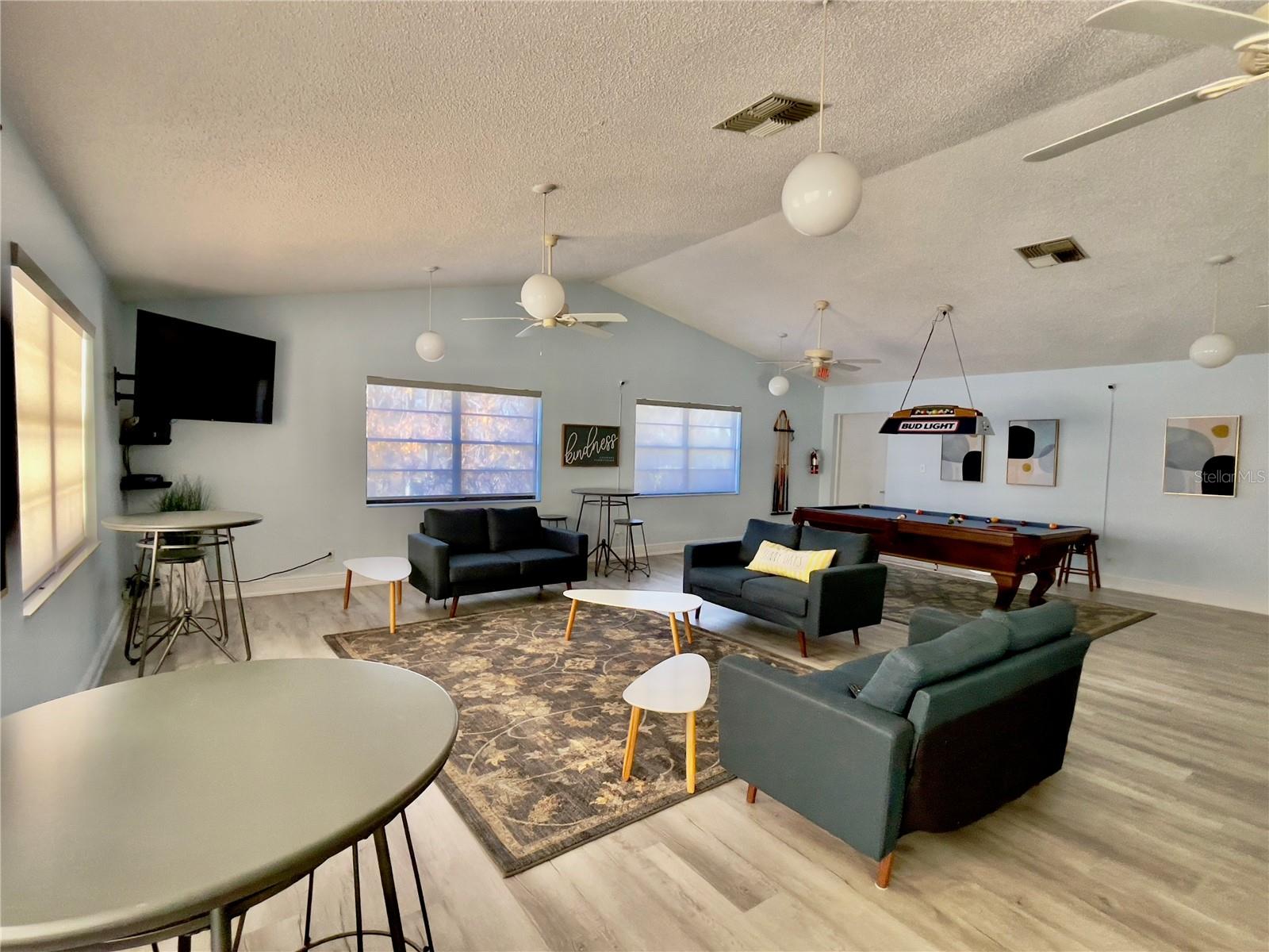 FOREST PARK CONDO - Residential