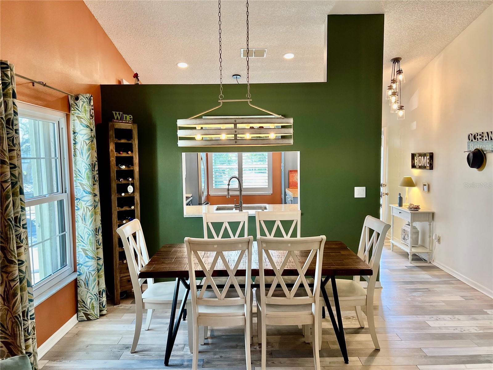 FOREST PARK CONDO - Residential