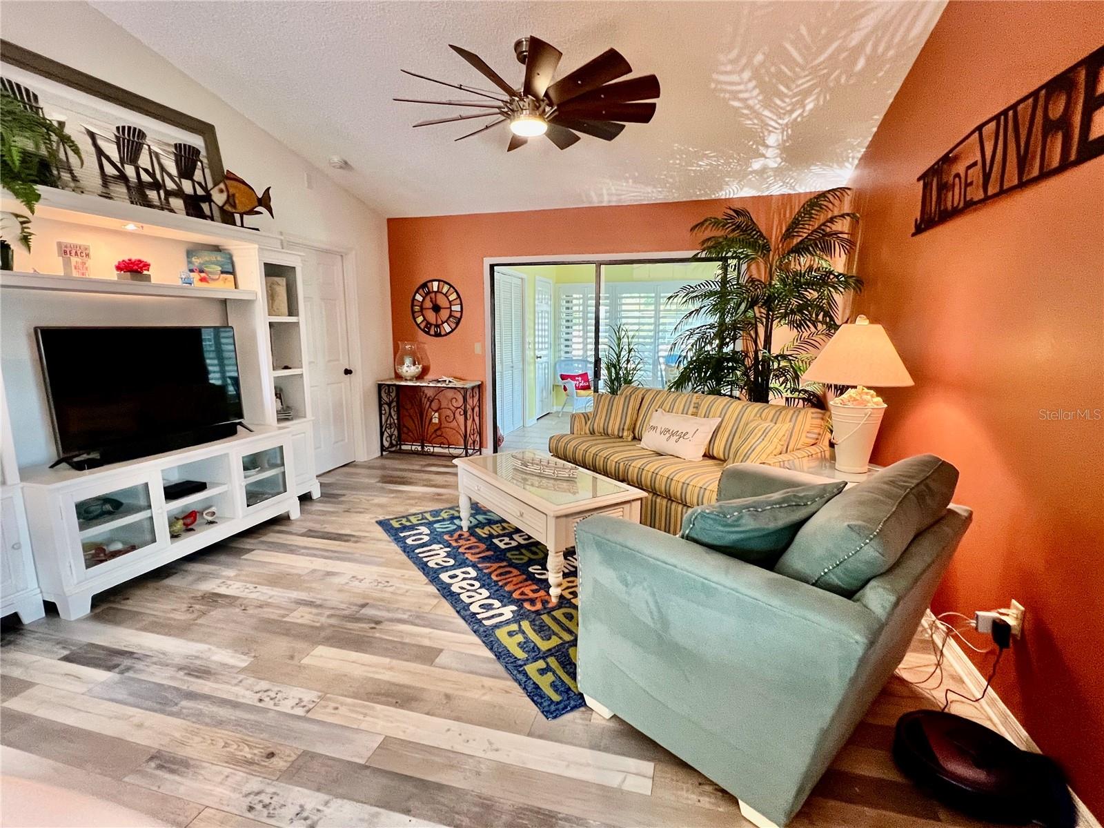 FOREST PARK CONDO - Residential