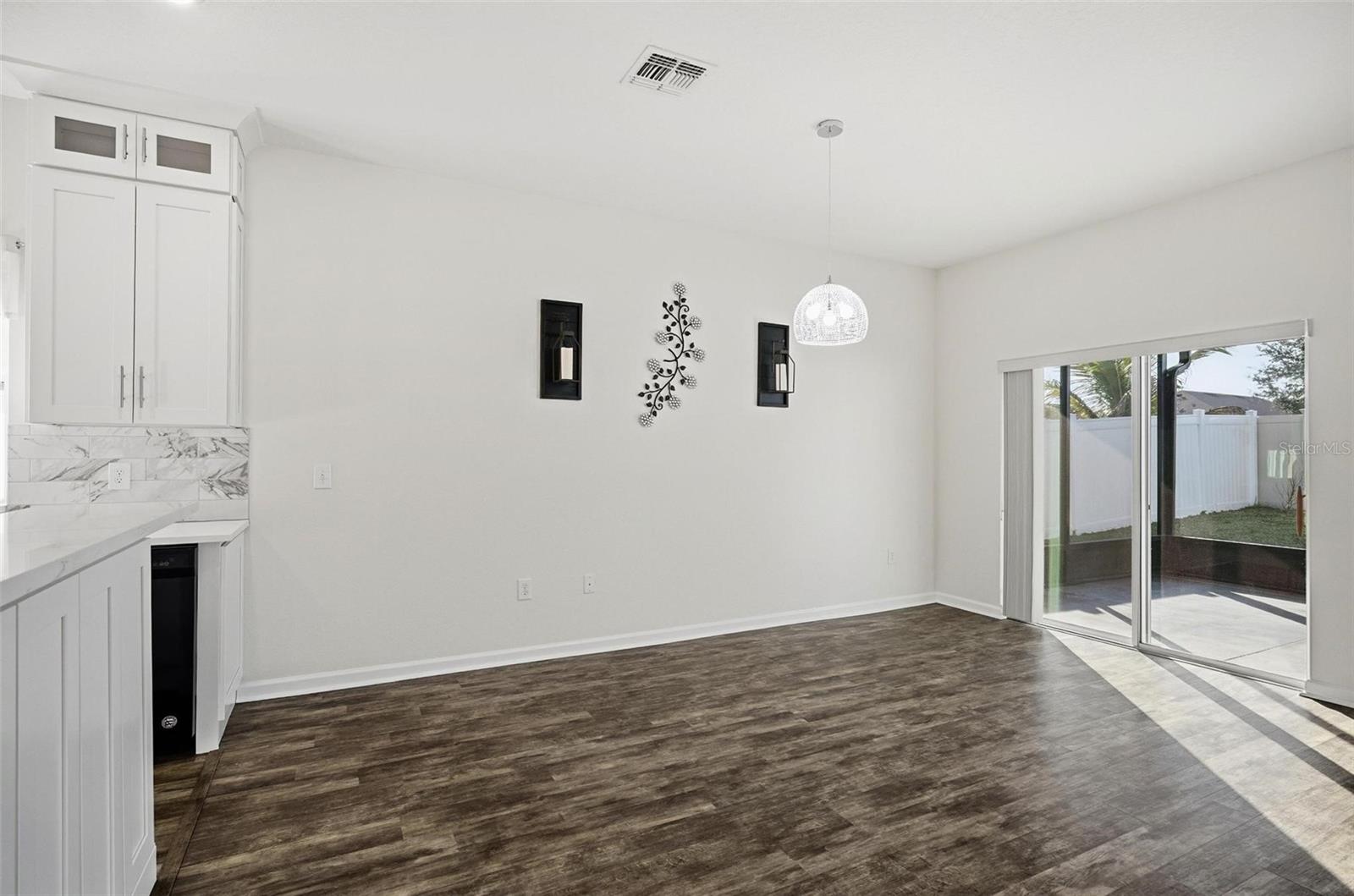 RESERVE/HLND MDWS - Residential