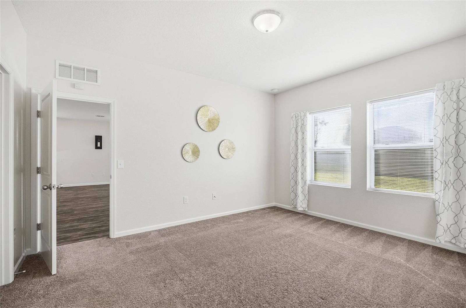 RESERVE/HLND MDWS - Residential