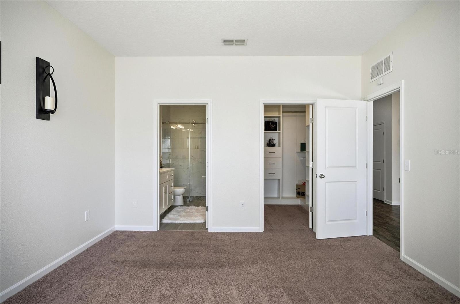 RESERVE/HLND MDWS - Residential