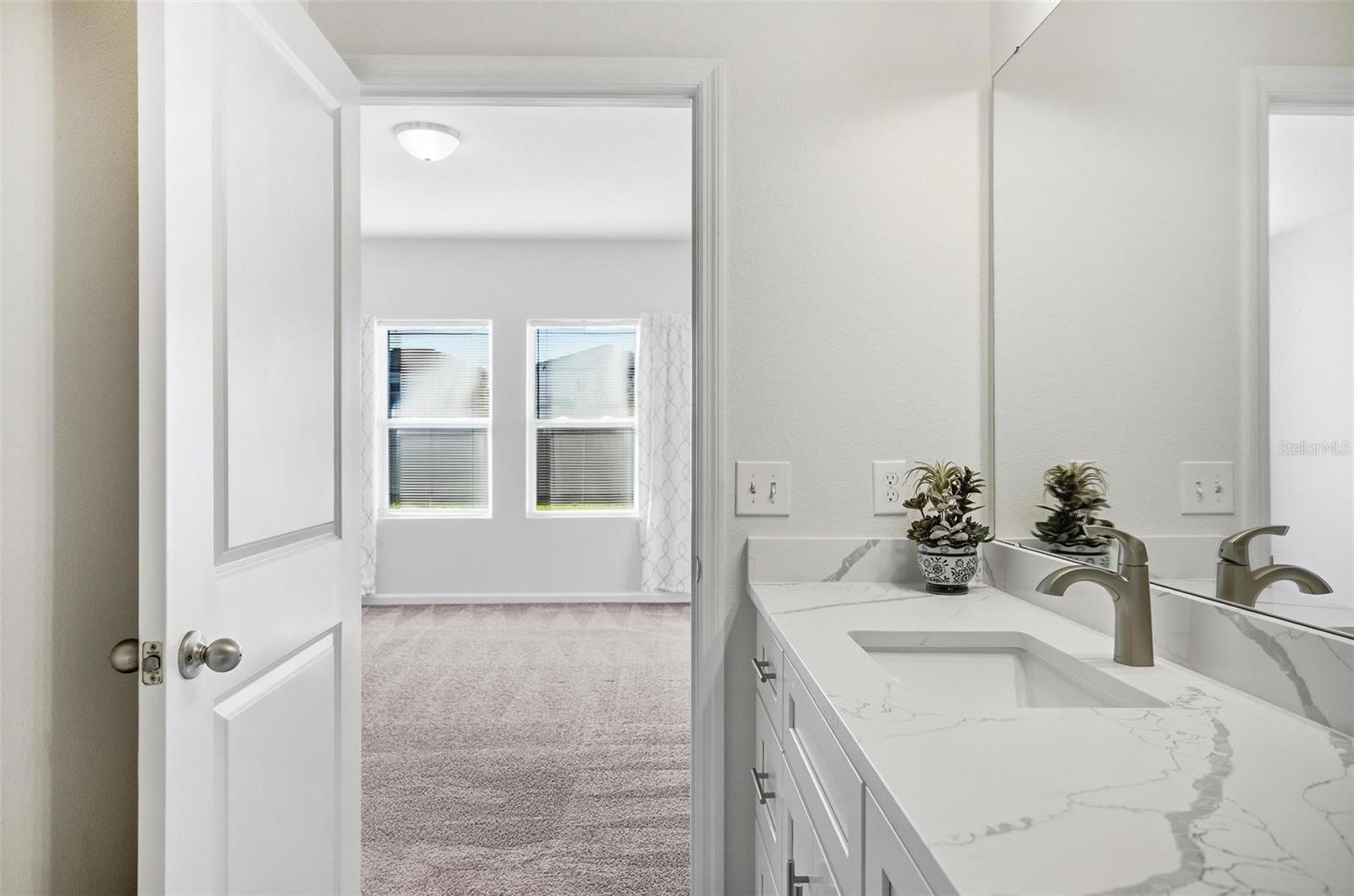 RESERVE/HLND MDWS - Residential