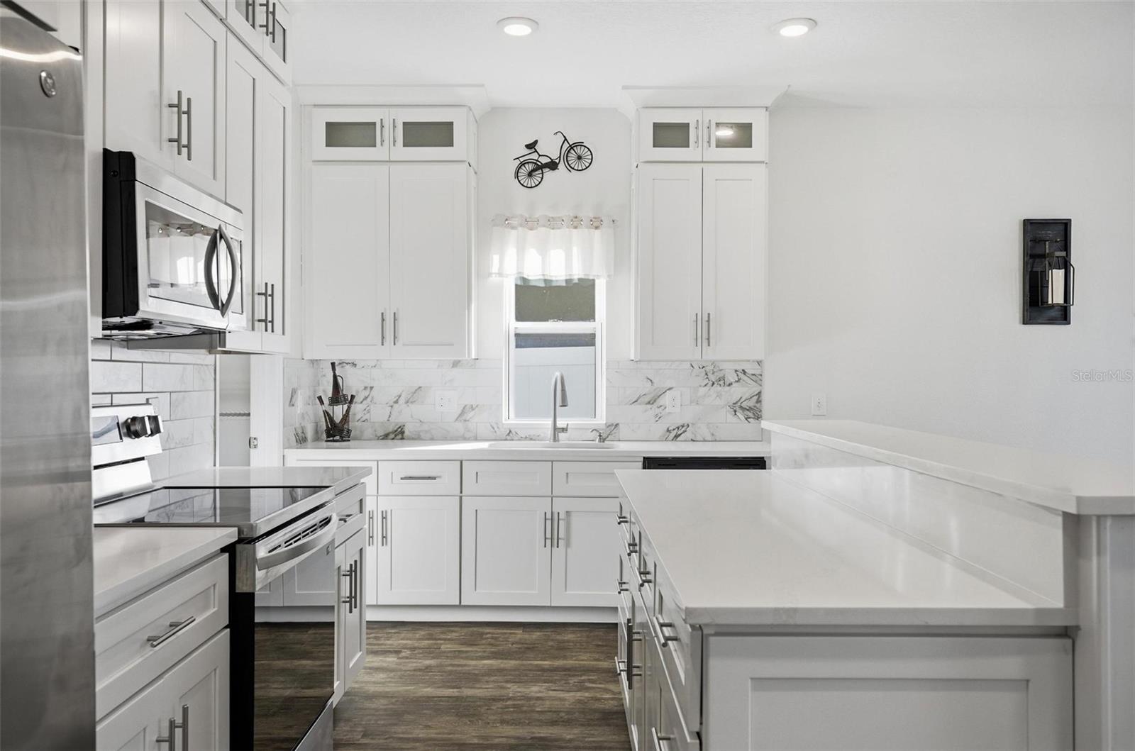 RESERVE/HLND MDWS - Residential