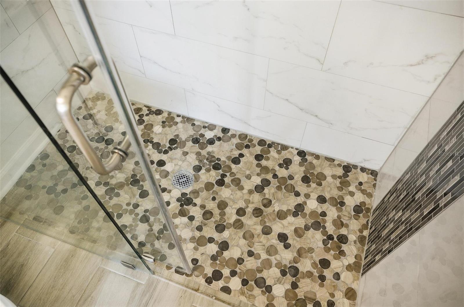 RESERVE/HLND MDWS - Residential