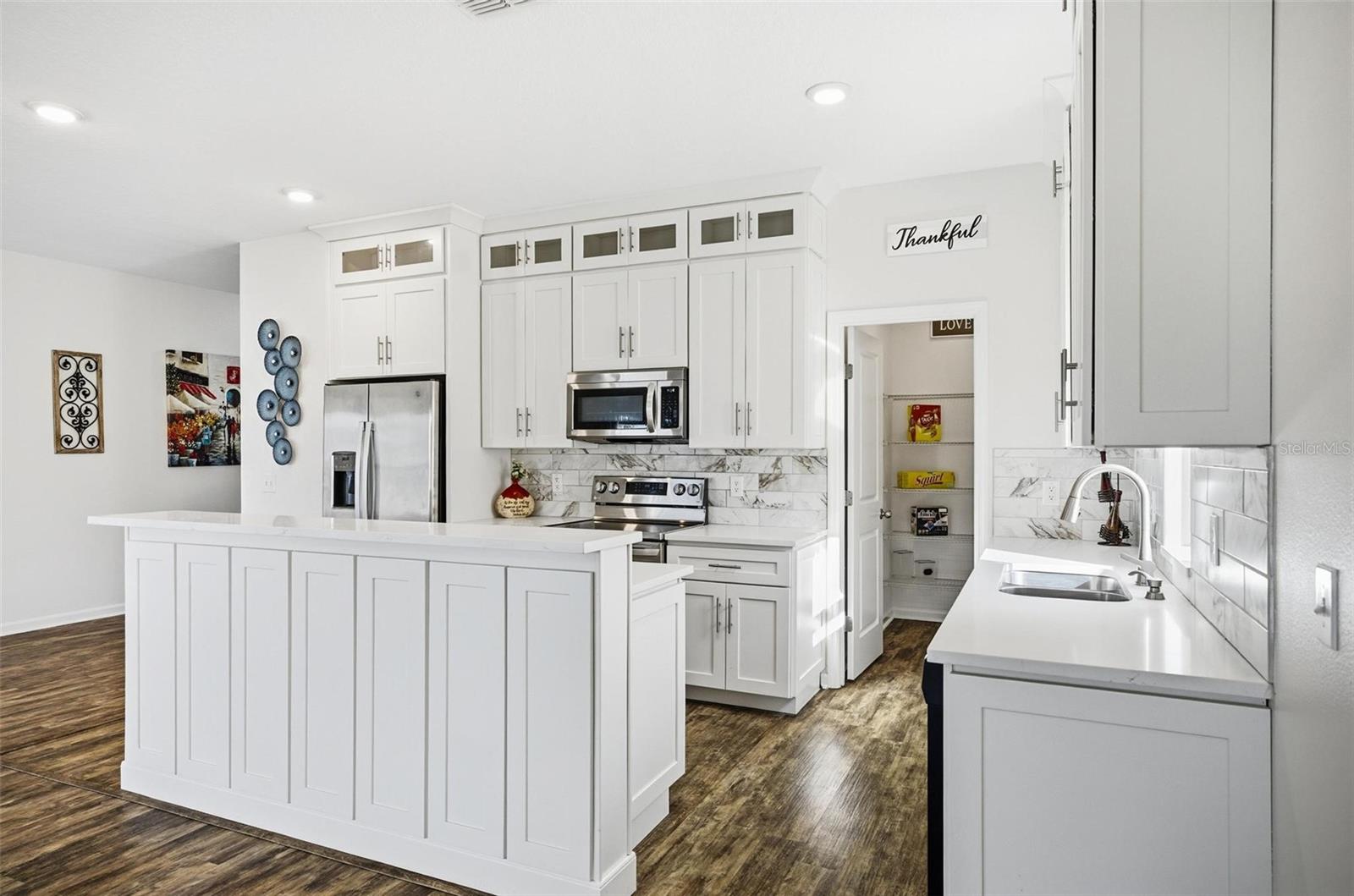 RESERVE/HLND MDWS - Residential