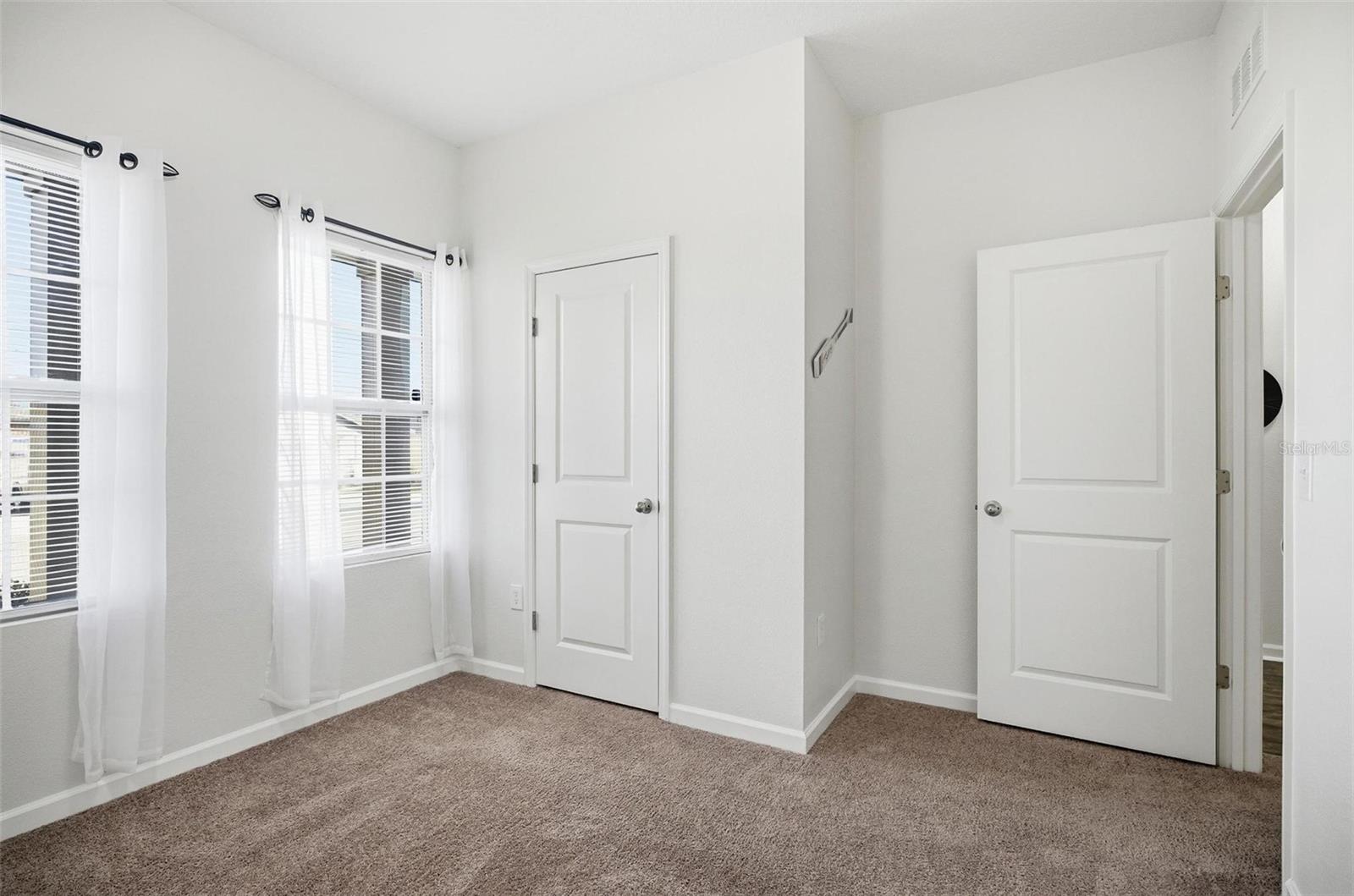 RESERVE/HLND MDWS - Residential