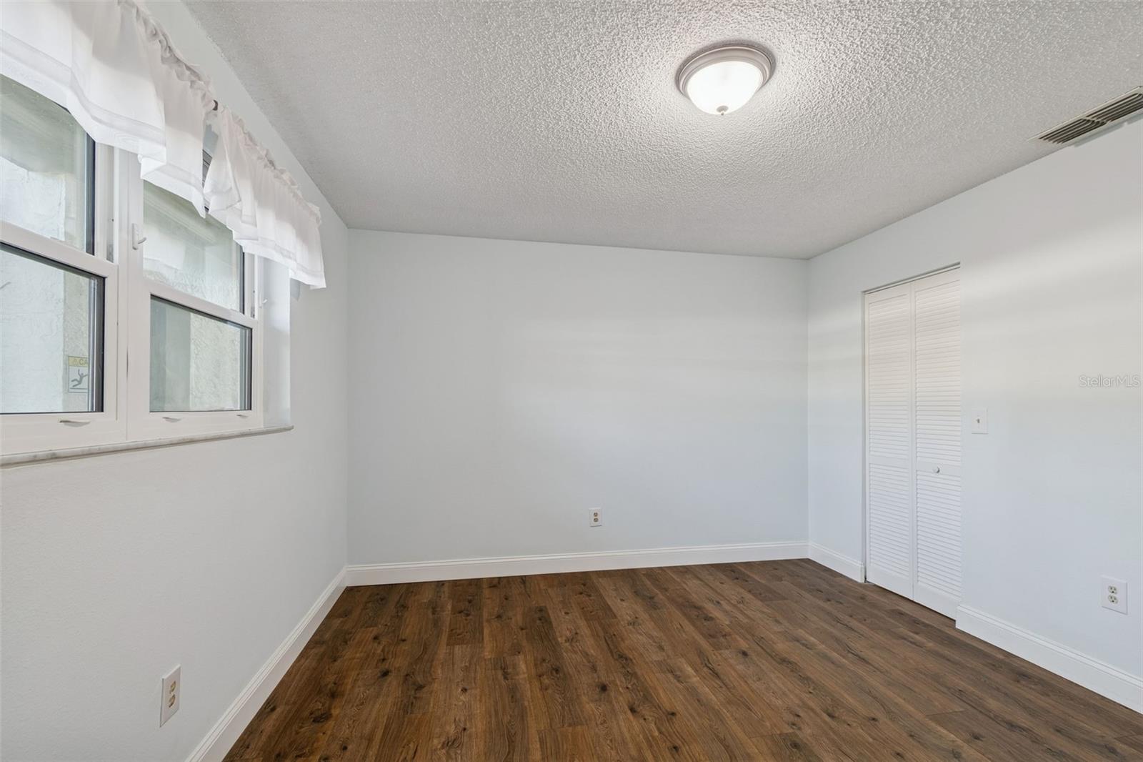 TERRACE PARK OF FIVE TOWNS - Residential