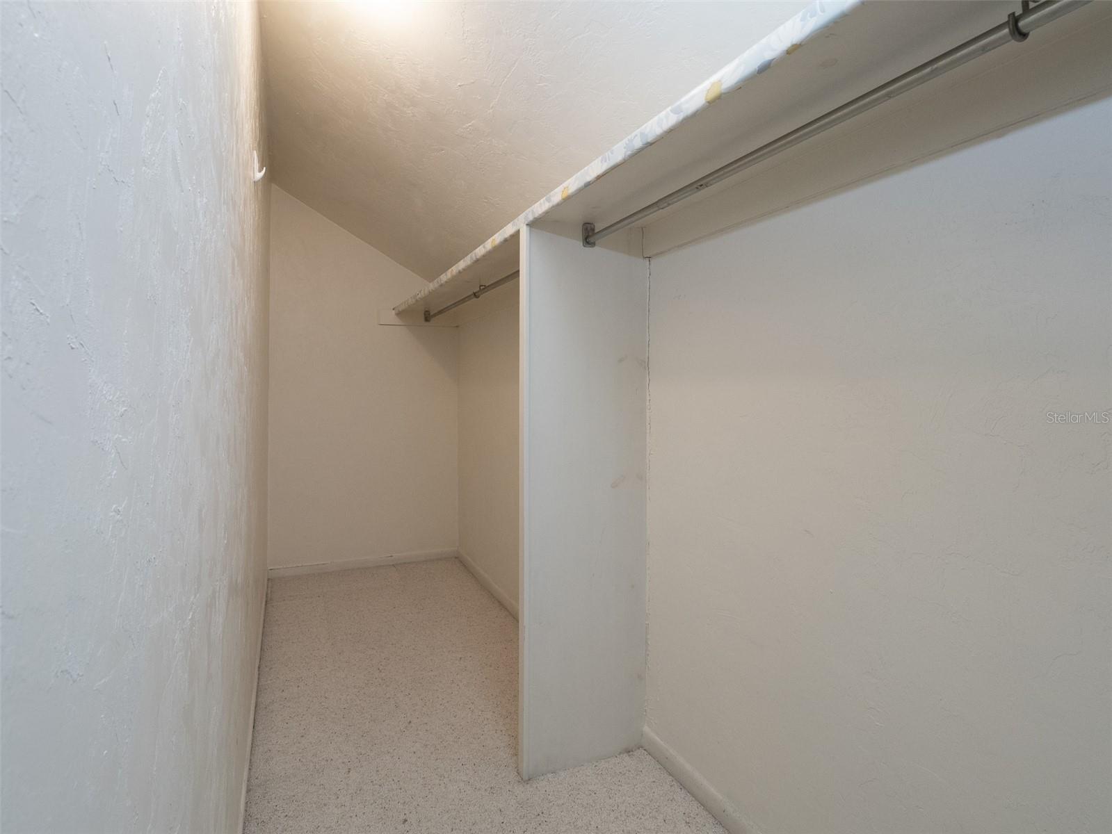 VALLEY THE - Residential