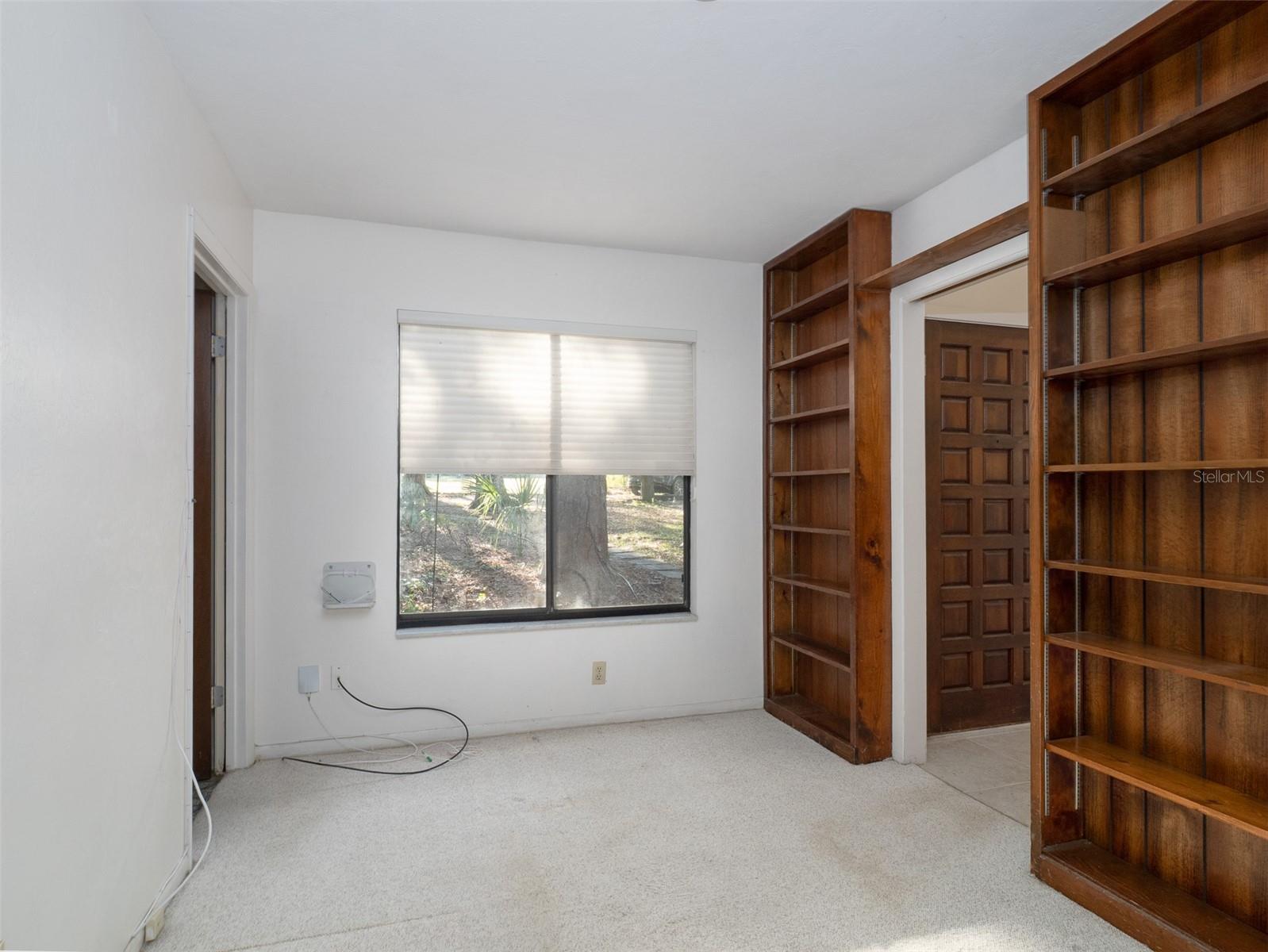 VALLEY THE - Residential