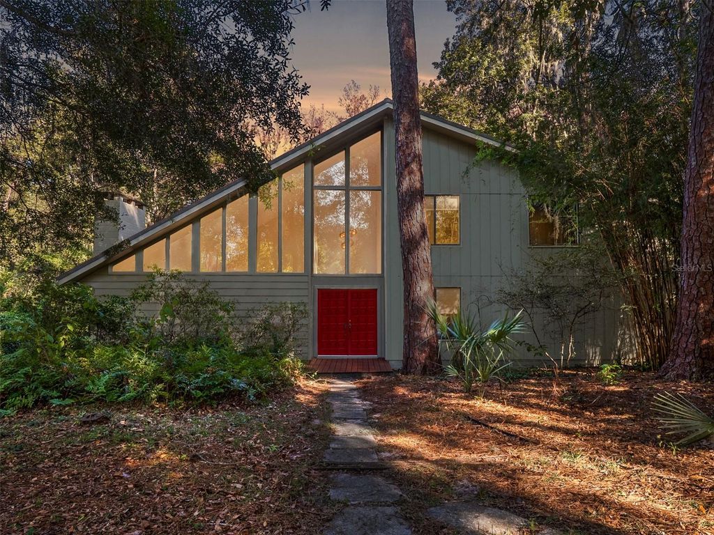 Photo of 3619 NW 38th Street, Gainesville, FL 32606 (MLS # GC535221)