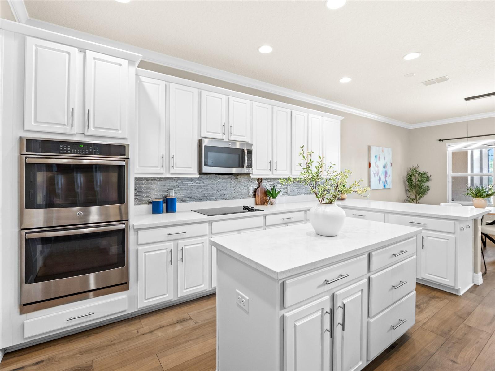 2115 PLANTATION OAK DRIVE