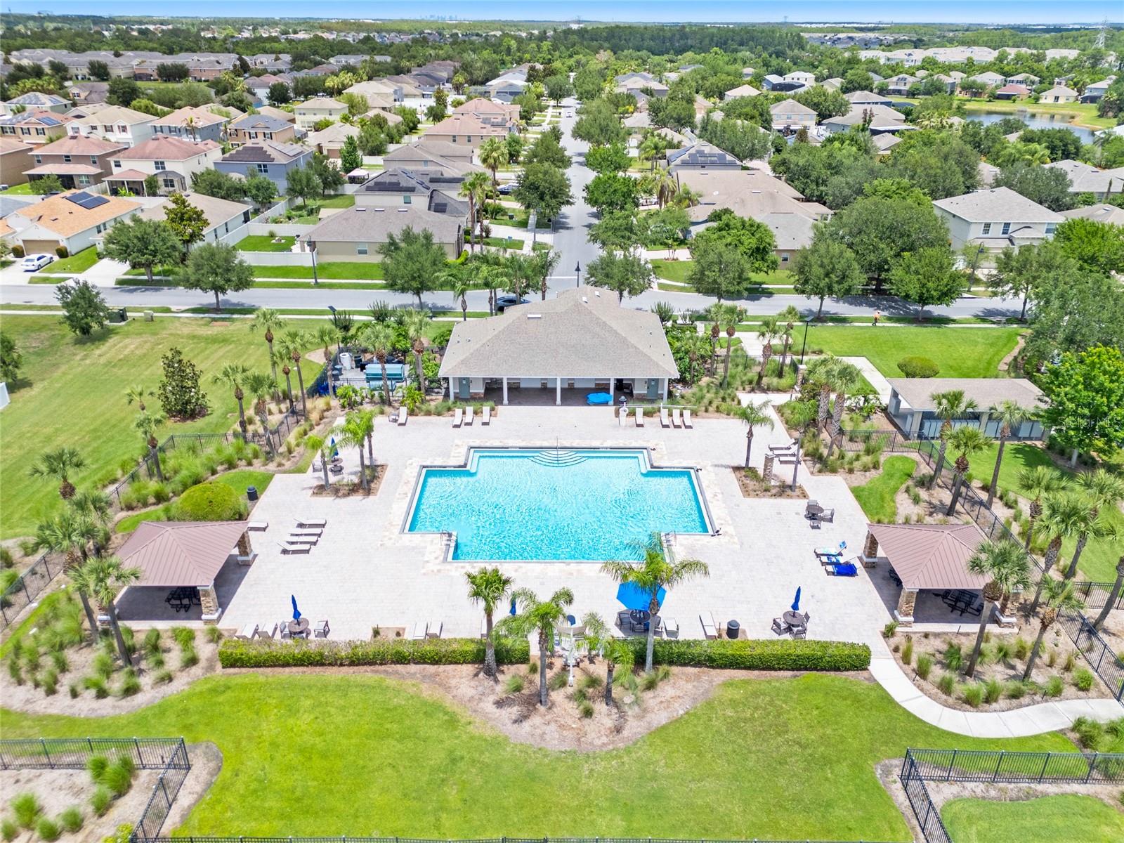 2115 PLANTATION OAK DRIVE