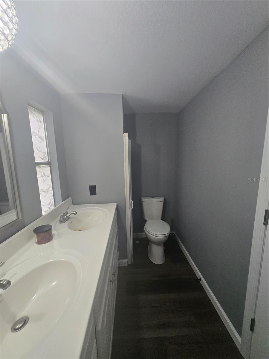 MIDWAY GARDENS - Residential