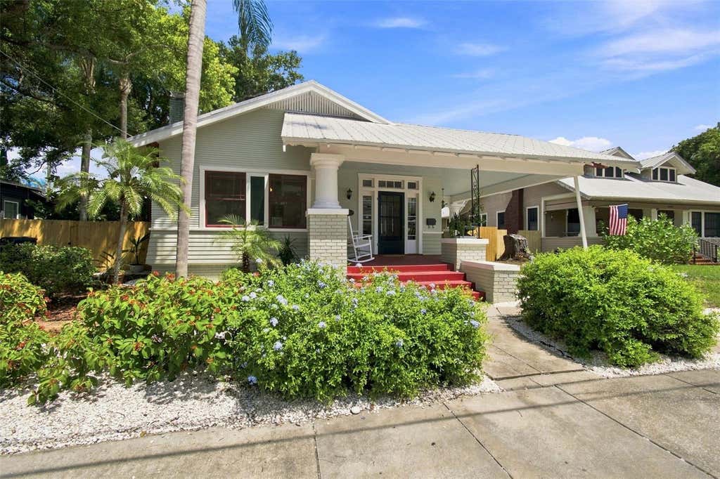 Photo of 2911 N Central Avenue, Tampa, FL 33602 (MLS # TB8540917)