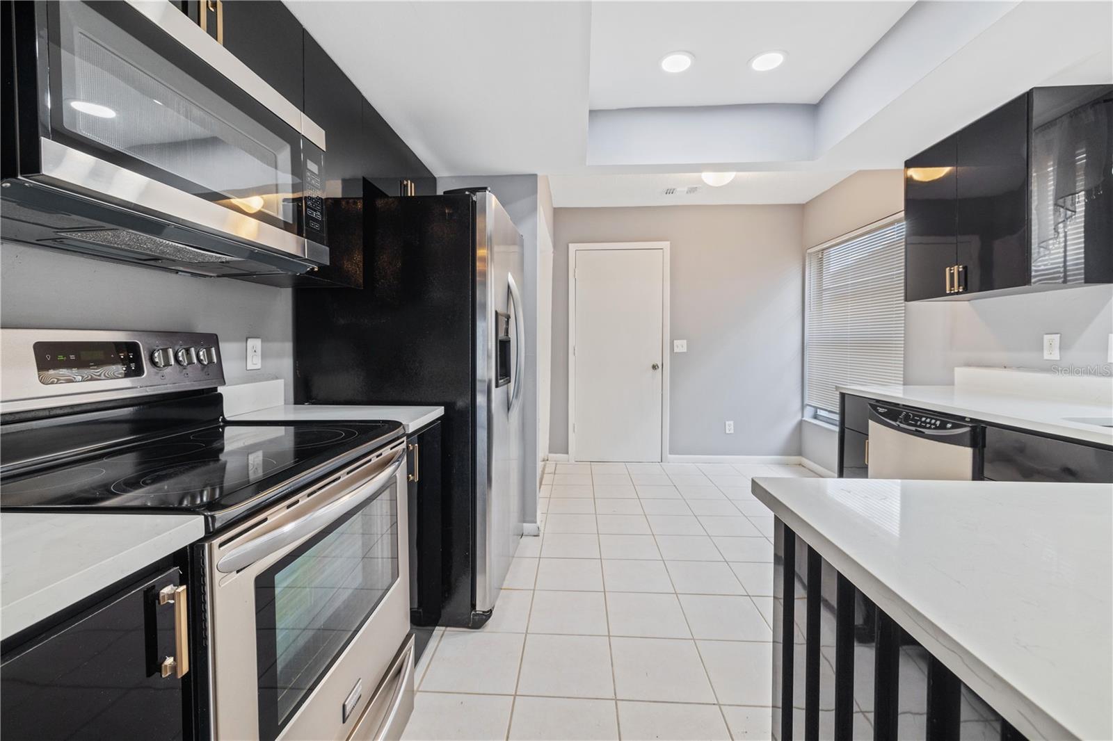 RIVERDALE SUB PH 2 - Residential Lease