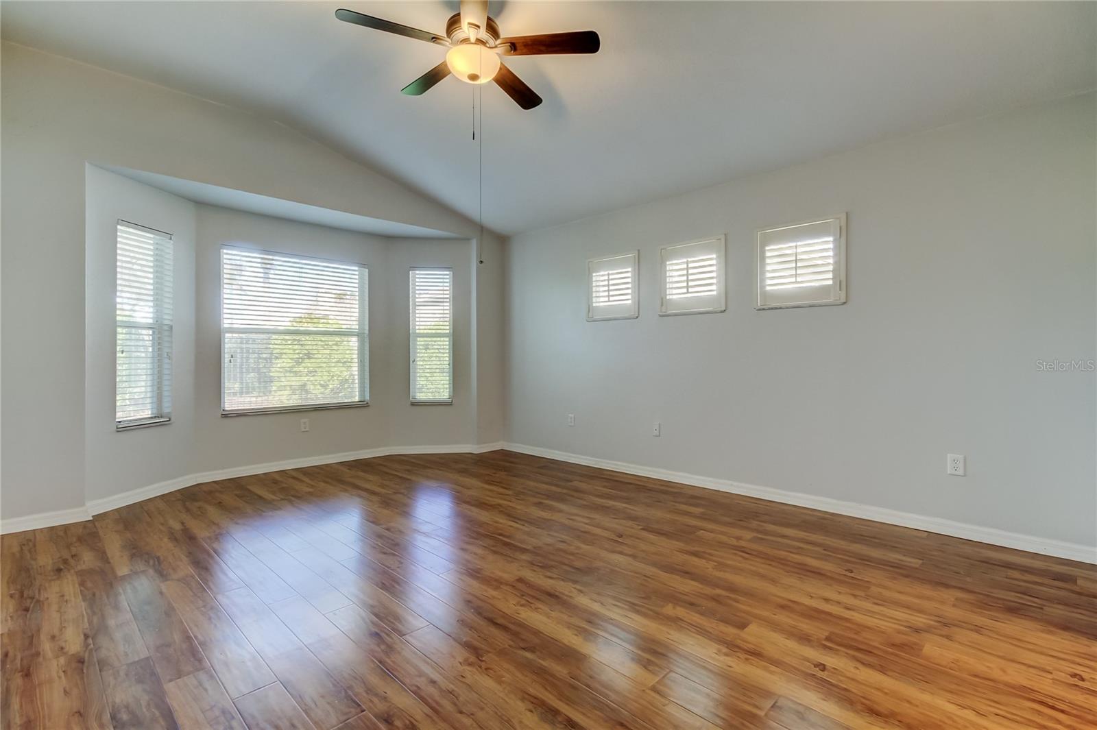 VILLAROSA PH F - Residential