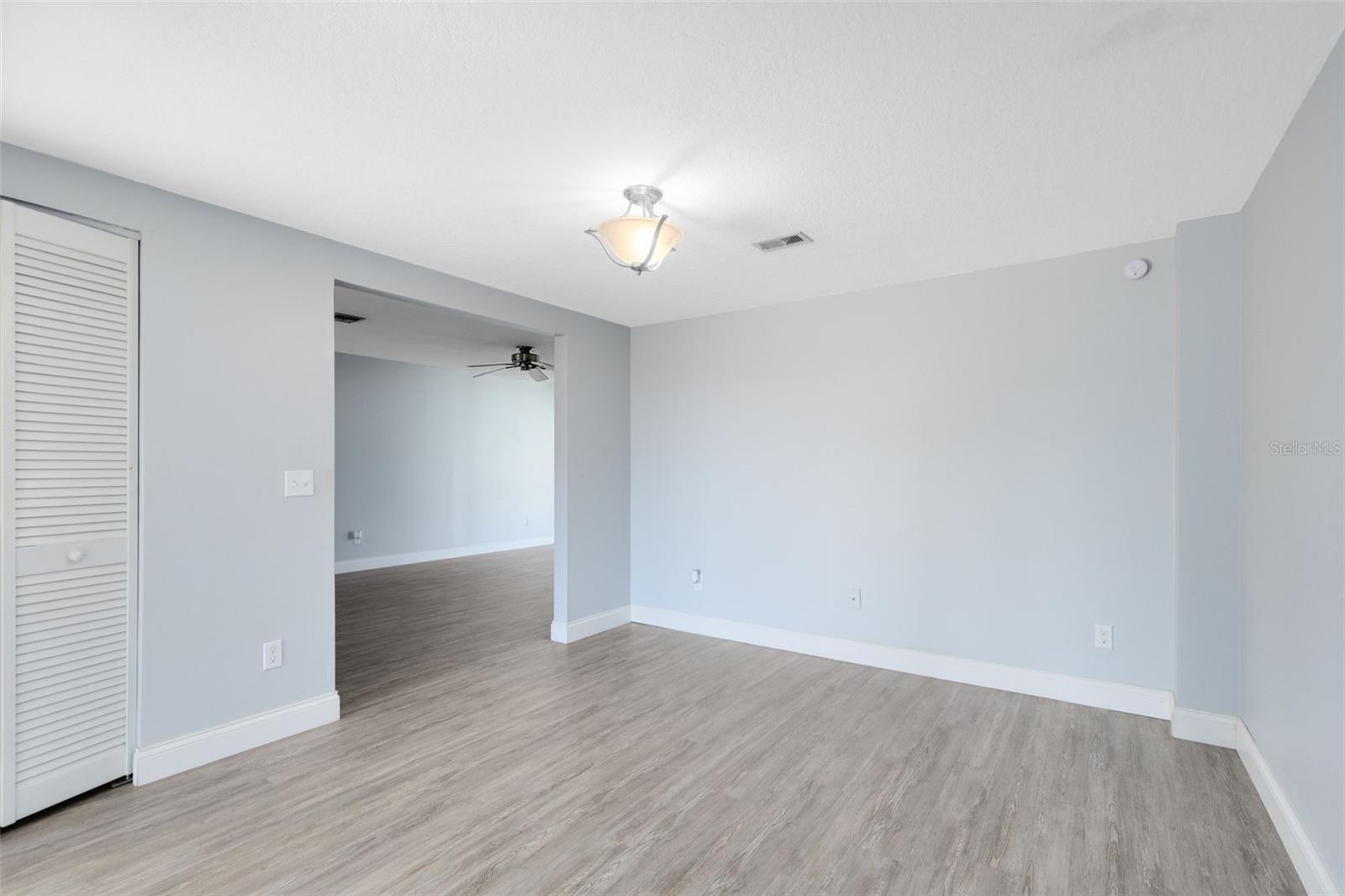 RAMBLEWOOD CONDO - Residential