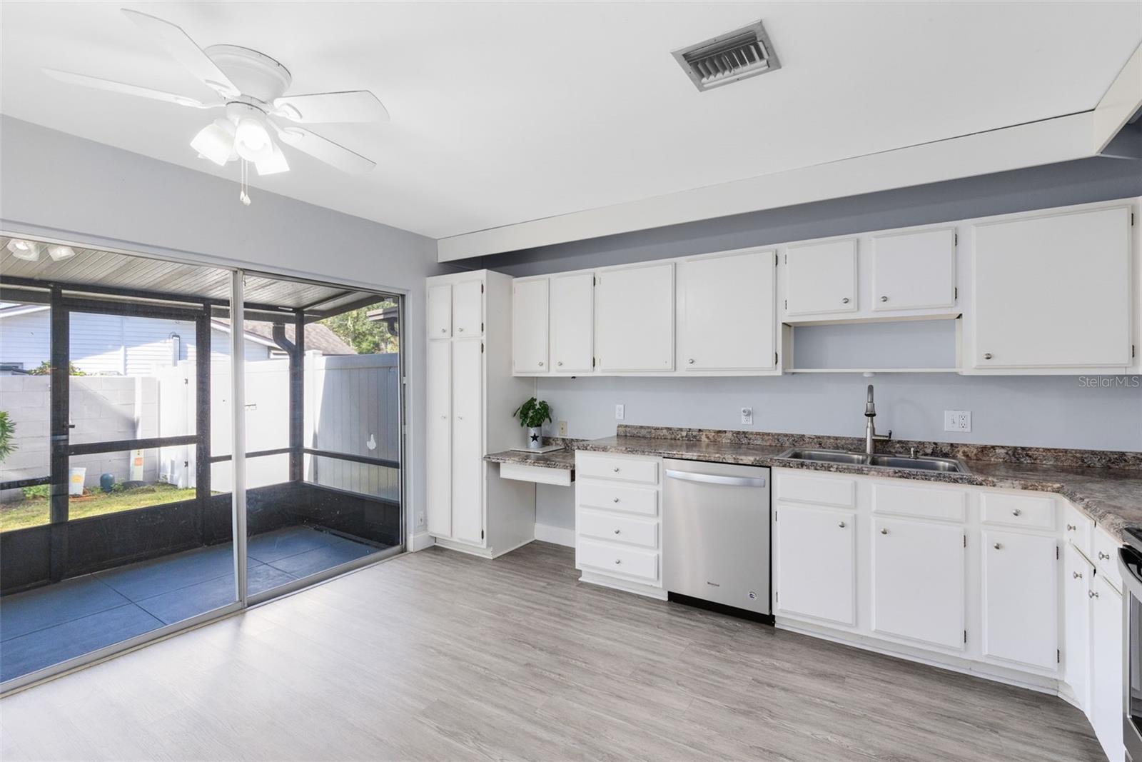 RAMBLEWOOD CONDO - Residential