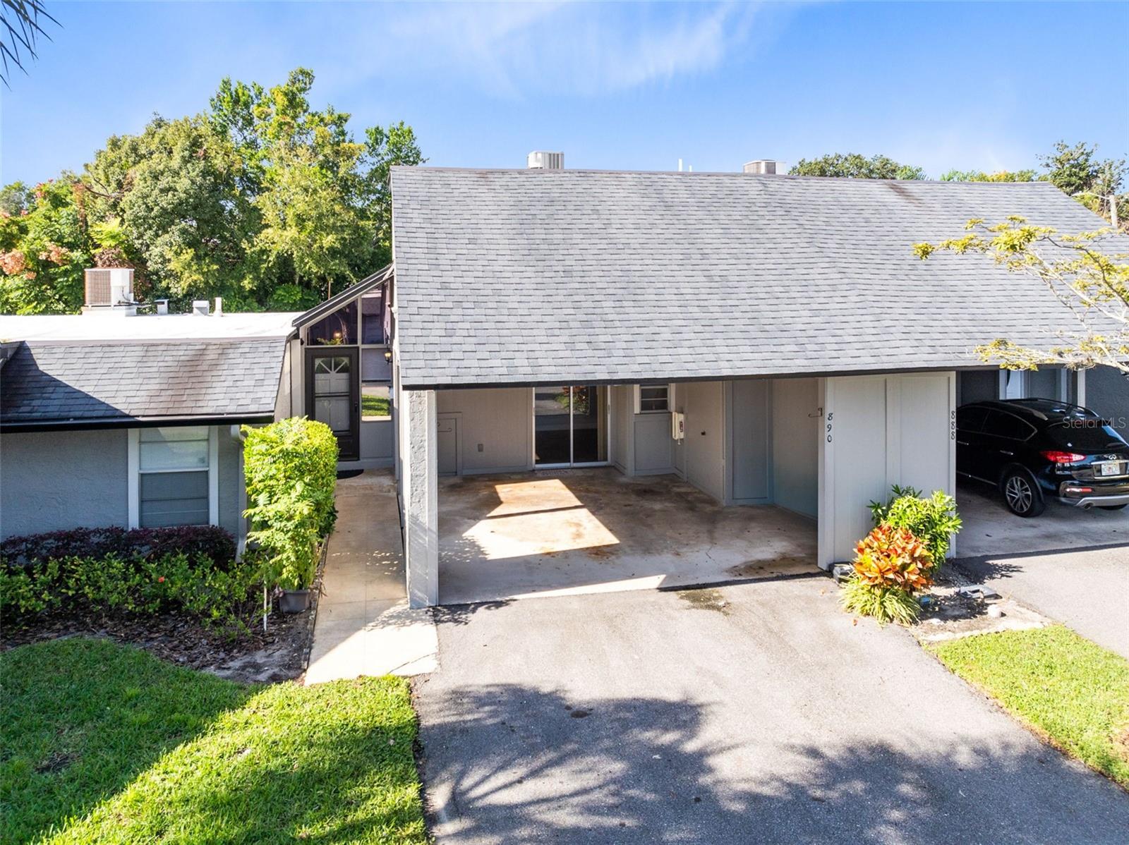 RAMBLEWOOD CONDO - Residential