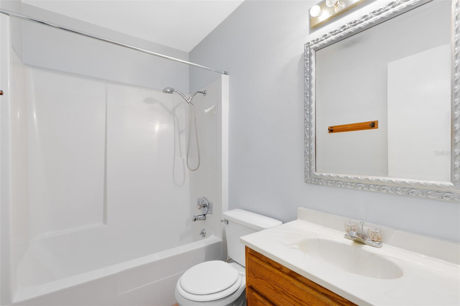 RAMBLEWOOD CONDO - Residential