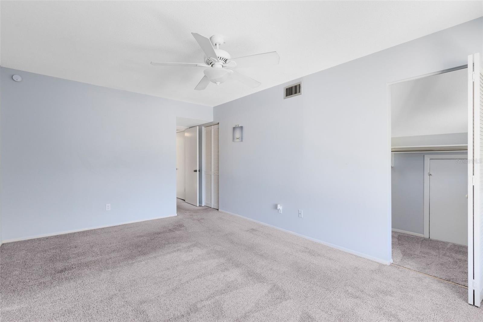 RAMBLEWOOD CONDO - Residential