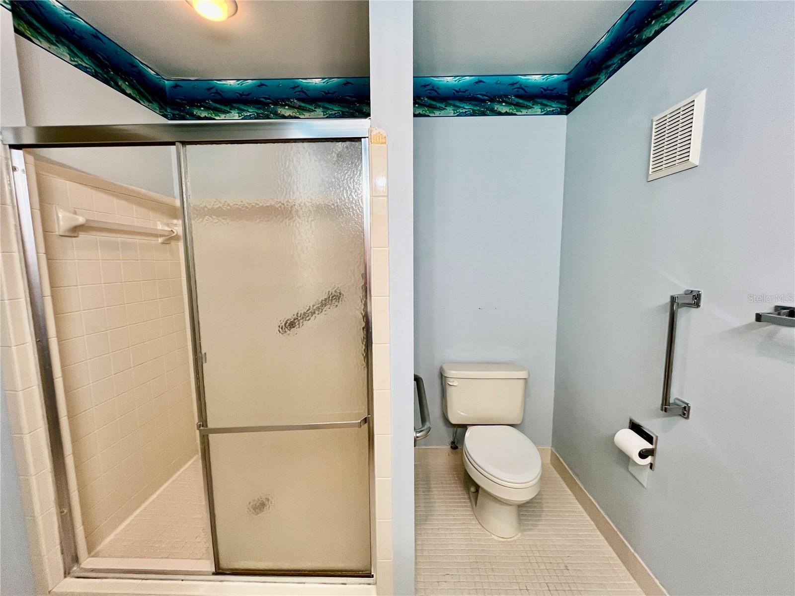 ON TOP OF THE WORLD - Residential